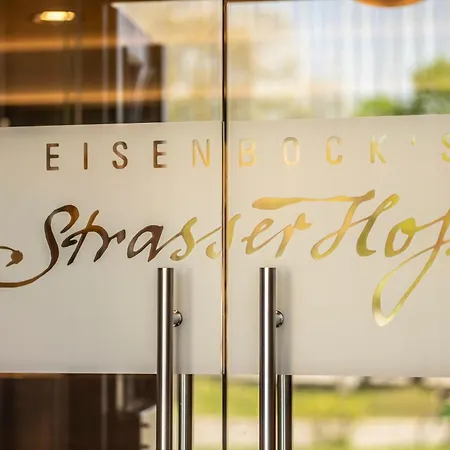 Eisenbock's Strasser Hof Hotel *