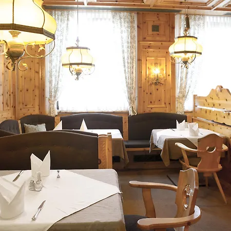 Eisenbock's Strasser Hof Hotel