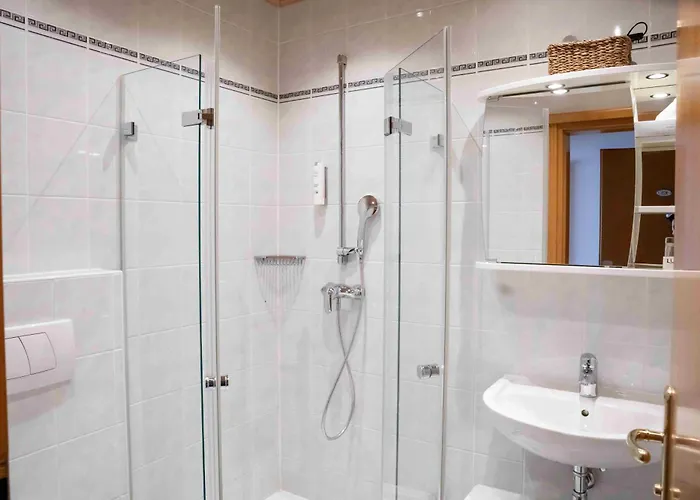 Eisenbock's Strasser Hof Hotel