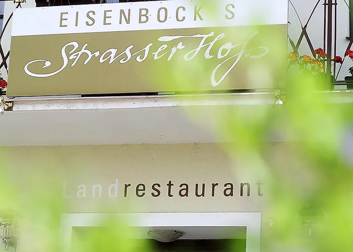 Hotel Eisenbock's Strasser Hof *